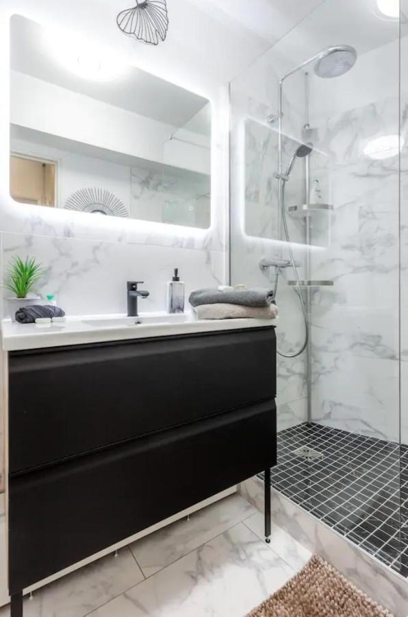 Beautiful Modern Fully Furnished Studio Леваллуа-Перре Екстер'єр фото