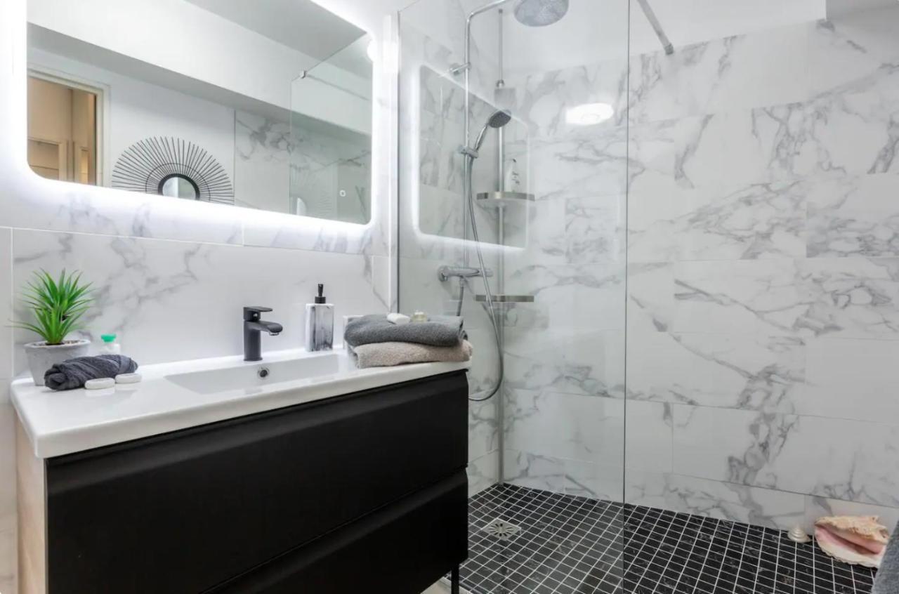 Beautiful Modern Fully Furnished Studio Леваллуа-Перре Екстер'єр фото